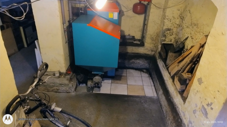 Dom Sprzedaż  Popiele 11