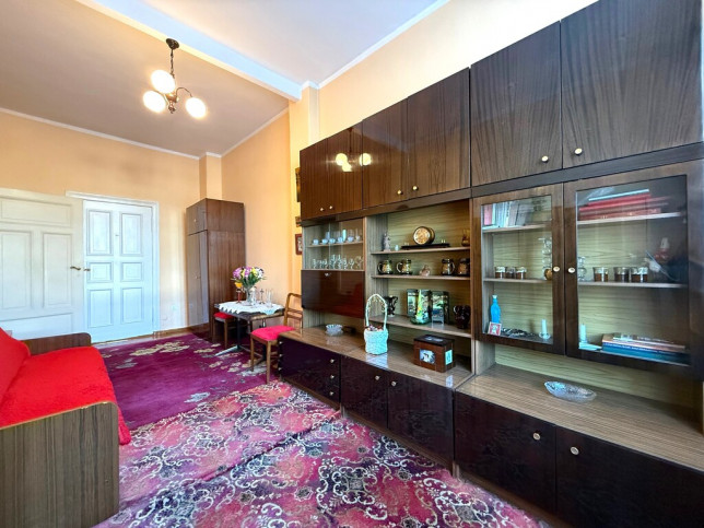 Mieszkanie Sprzedaż  Centrum 8