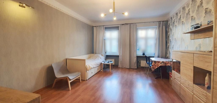 Mieszkanie Sprzedaż  Centrum bł. Królowej Jadwigi 9