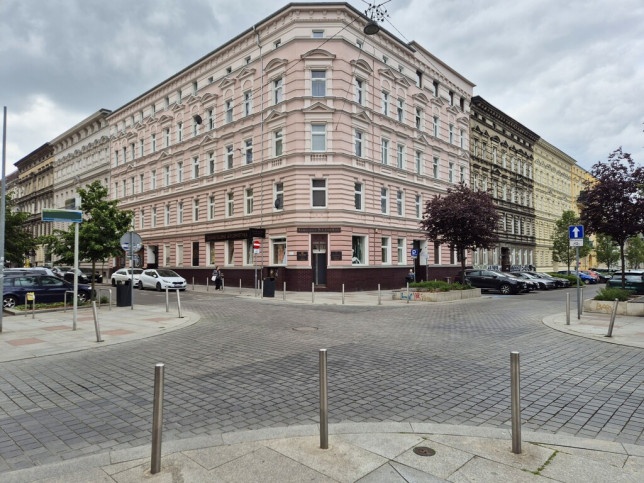 Mieszkanie Sprzedaż  Śródmieście-Centrum bł. Królowej Jadwigi 19