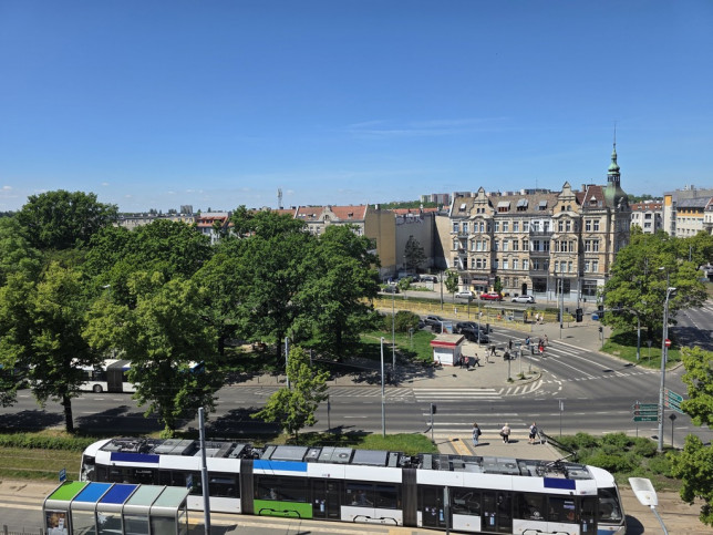 Mieszkanie Sprzedaż  Śródmieście Aleja Piastów 1