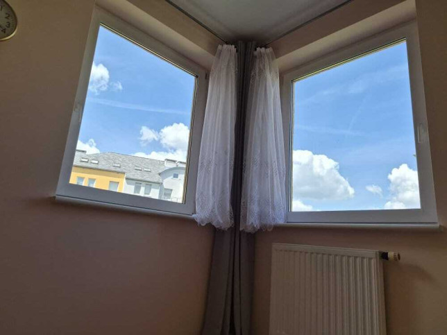 Mieszkanie Sprzedaż  os. Bukowe Beżowa 6
