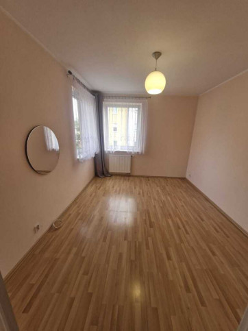 Mieszkanie Sprzedaż  os. Bukowe Beżowa 5