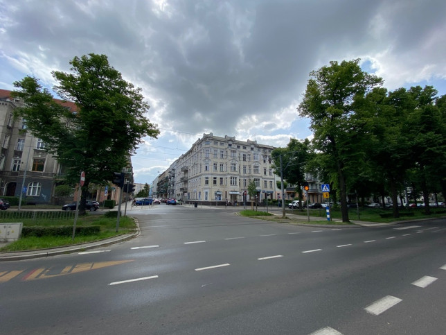 Mieszkanie Sprzedaż  Centrum al.&nbsp;Piastów 3