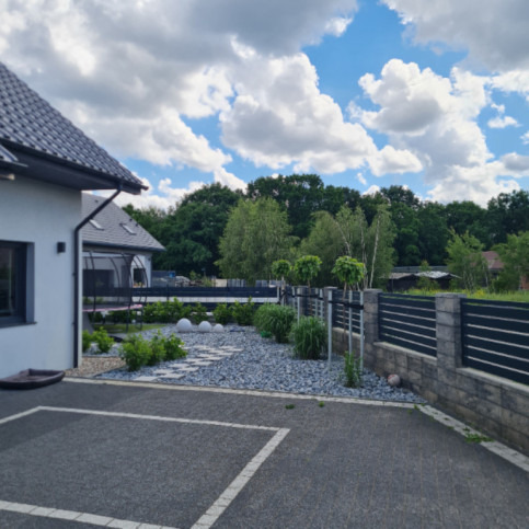 Dom Sprzedaż  os. Kasztanowe 7