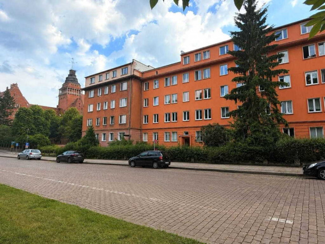 Mieszkanie Sprzedaż  Centrum 2
